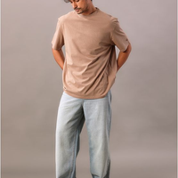 Camiseta Manga Curta Calvin Klein Jeans Masculino Oversized Calvin Klein Manga - Caqui Medio Camiseta Manga Curta Calvin Klein Jeans Masculino Oversized Calvin Klein Manga Caqui Medio Pp