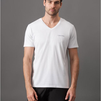 Camiseta Manga Curta Decote v Logo No Peito Calvin Klein Swimwear - Branco Camiseta Manga Curta Decote v Logo No Peito Calvin Klein Swimwear Branco m
