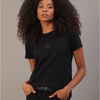 Camiseta Manga Curta Calvin Klein Jeans Rubber Patch - Preto Camiseta Manga Curta Calvin Klein Jeans Rubber Patch Preto p