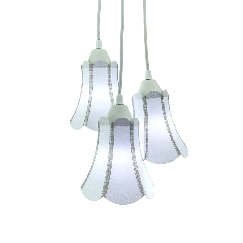 Lustre Pendente Paris Cacho Triplo Branco com Detalhes em Cinza Lustre Pendente Paris Cacho Triplo Branco com Detalhes em Cinza