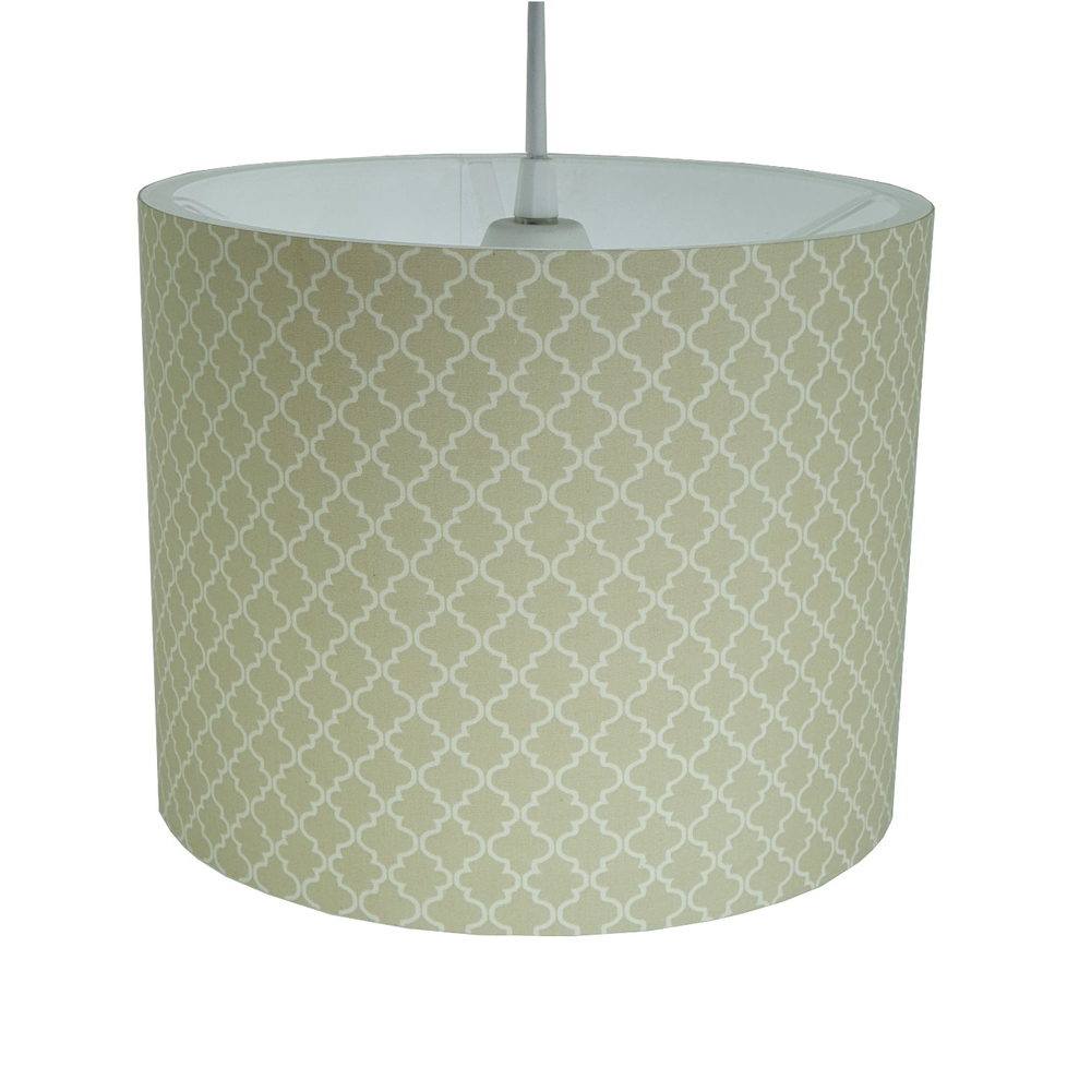 Luminária Pendente Revestida Tecido Arabescos Bege e Branco Luminária Pendente Revestida Tecido Arabescos Bege e Branco