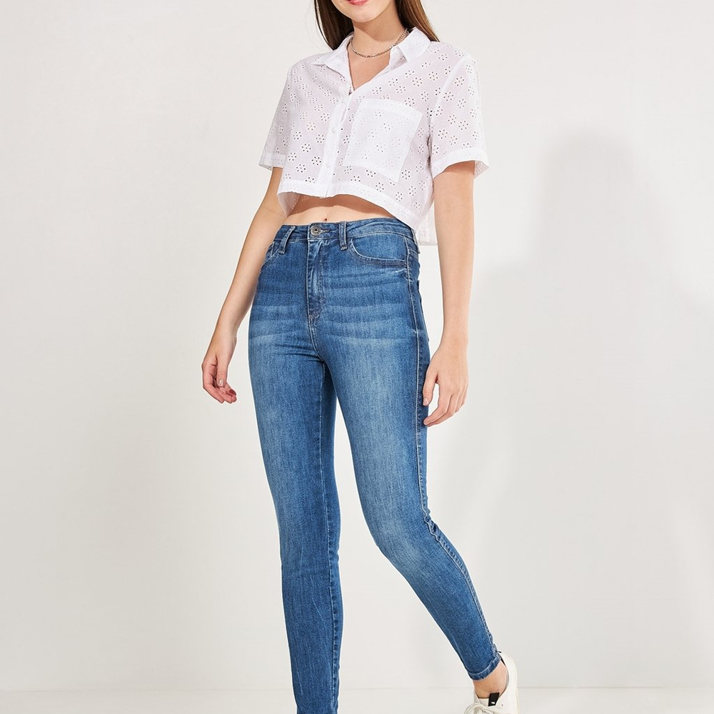 Calça Skinny Em Jeans Médio