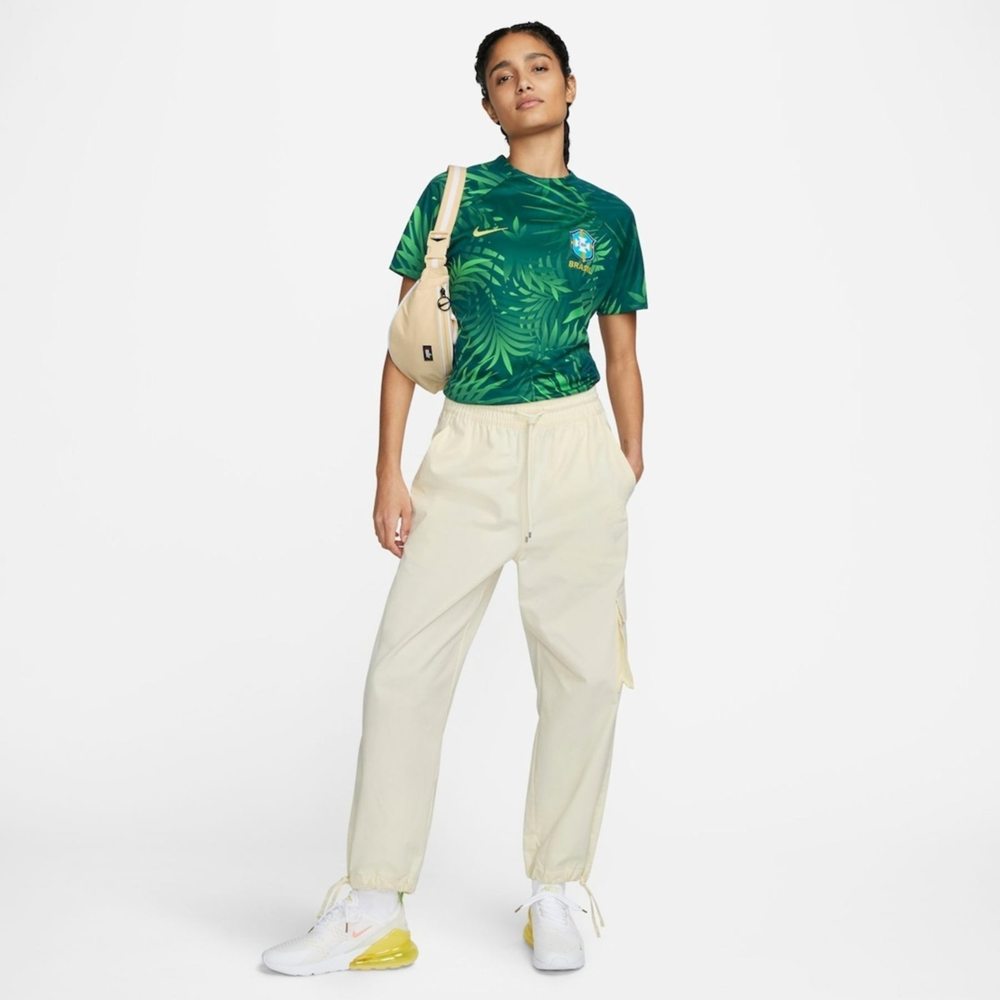 Camiseta Nike Brasil Academy Pro Feminina Camiseta Nike Brasil Academy Pro Feminina