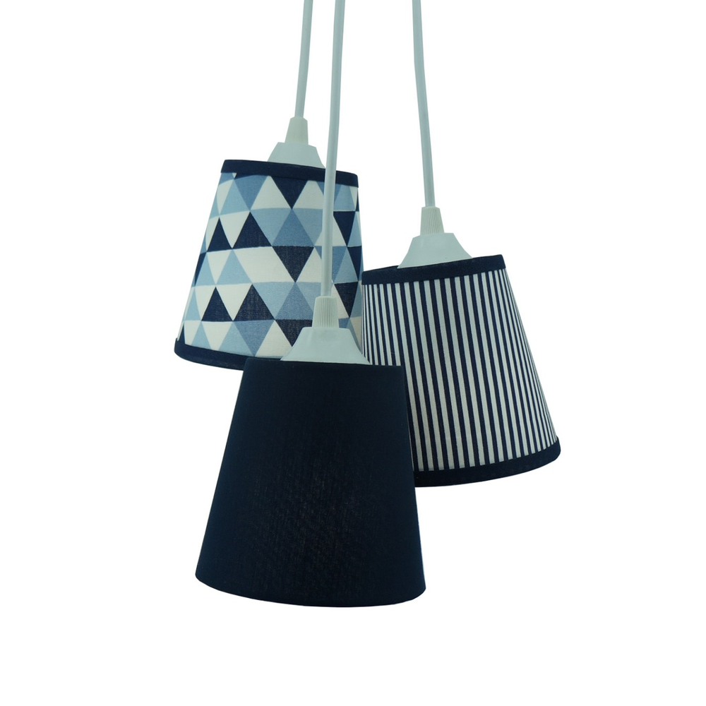 Lustre Pendente Cacho Bebê Geométrico Azul Marinho e Branco Lustre Pendente Cacho Bebê Geométrico Azul Marinho e Branco