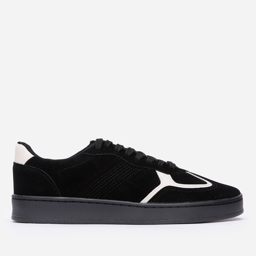 Tênis casual feminino com recortes preto
