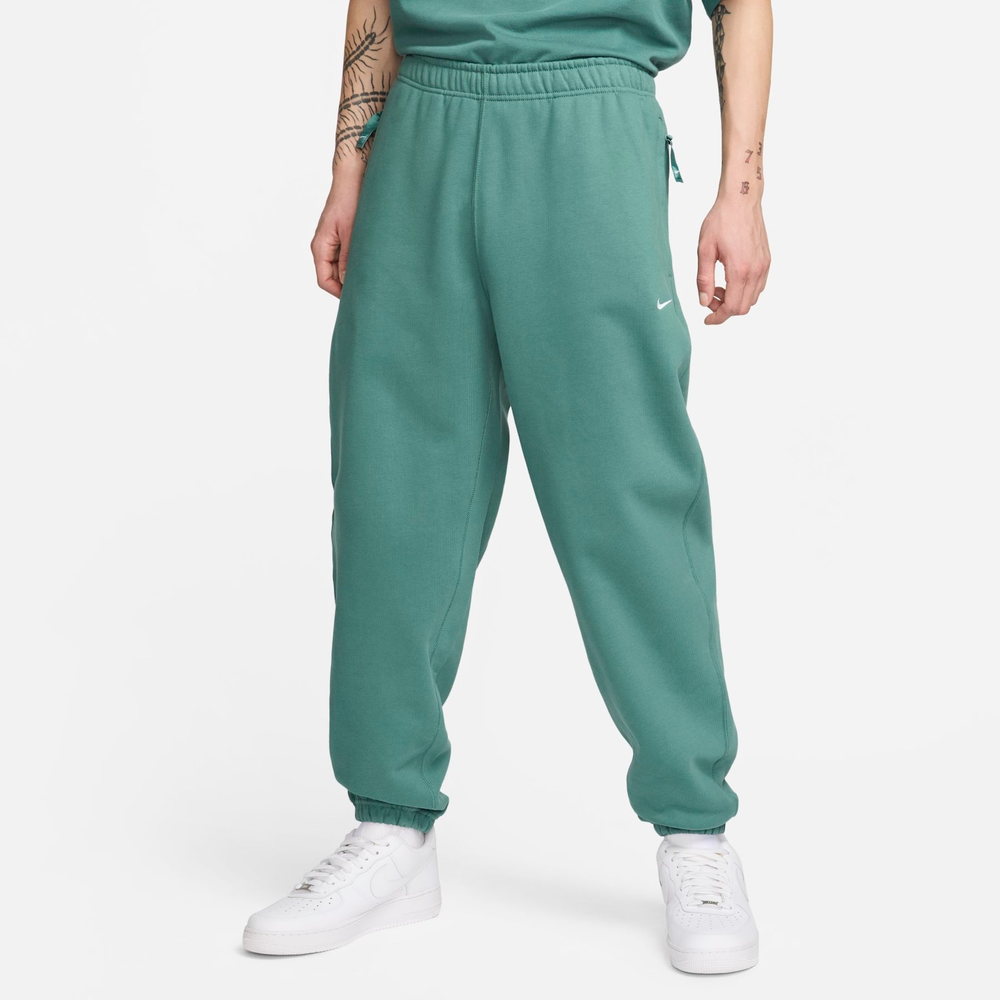 Calça Nike Solo Swoosh Fleece Masculina Calça Nike Solo Swoosh Fleece Masculina