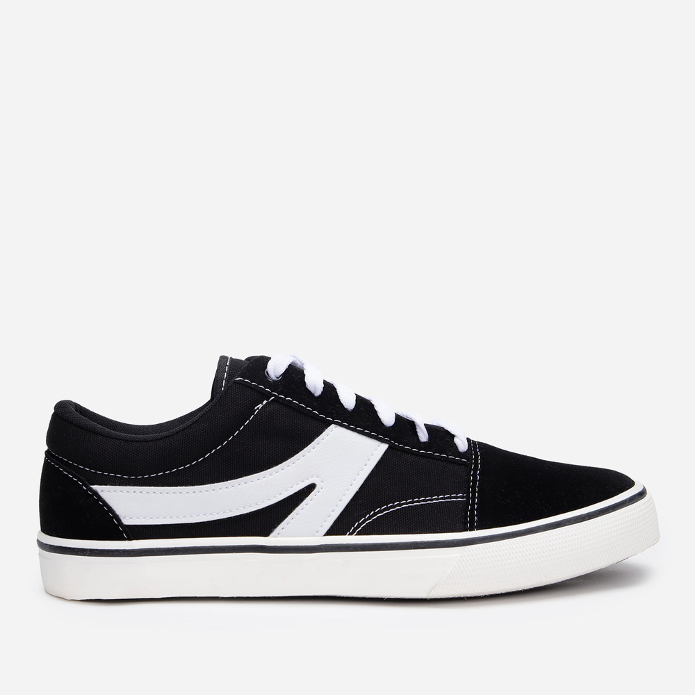 Tênis casual com recorte ace preto Tênis casual com recorte ace preto