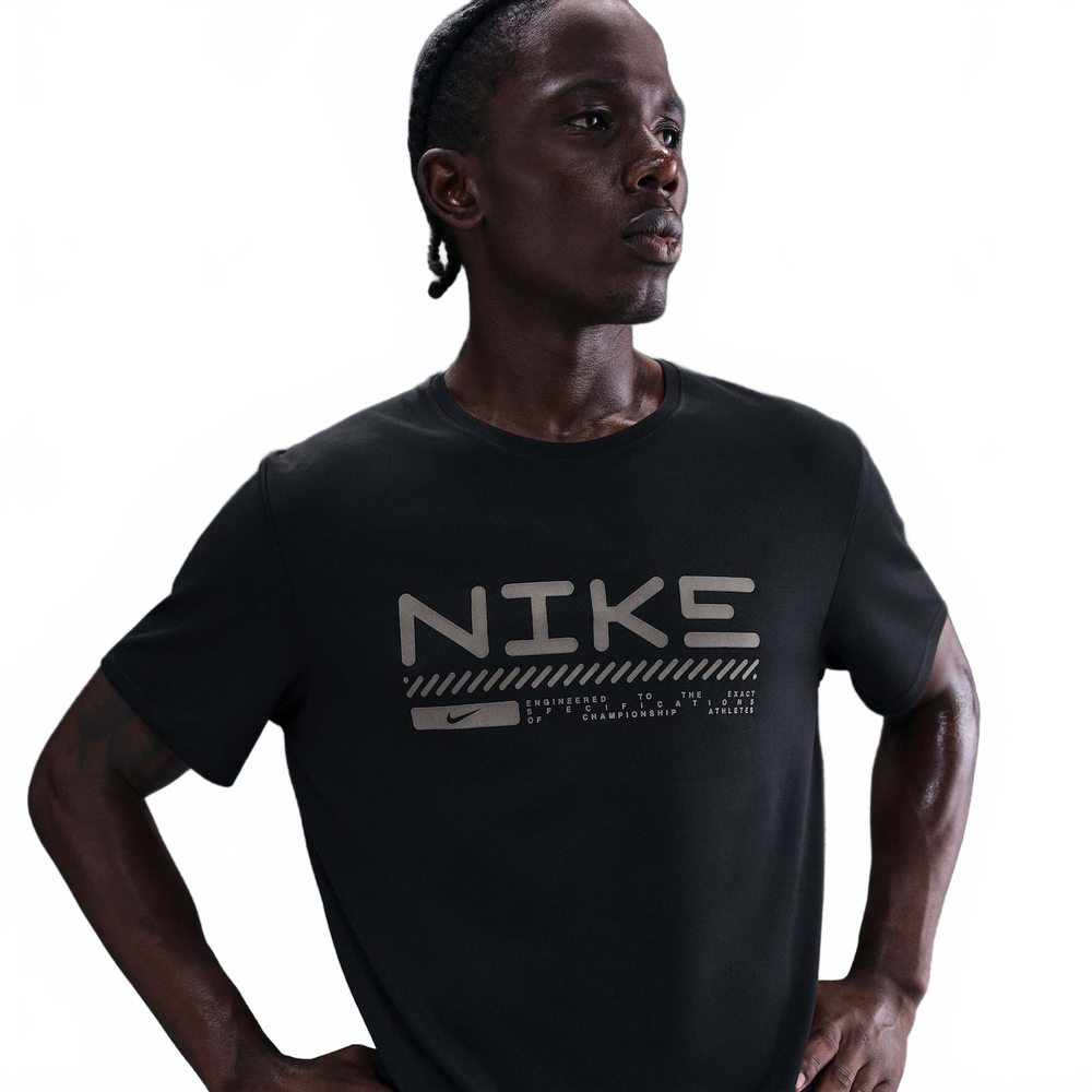 Camiseta Nike Winter Miler Masculina Camiseta Nike Winter Miler Masculina