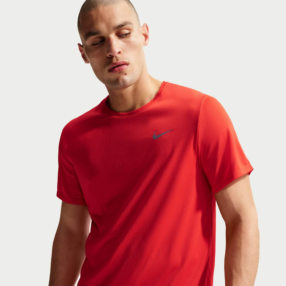 Camiseta Nike Dri-FIT UV Miller Masculina Camiseta Nike Dri-FIT UV Miller Masculina