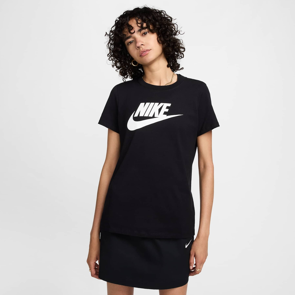 Camiseta Nike Sportswear Essential Feminina