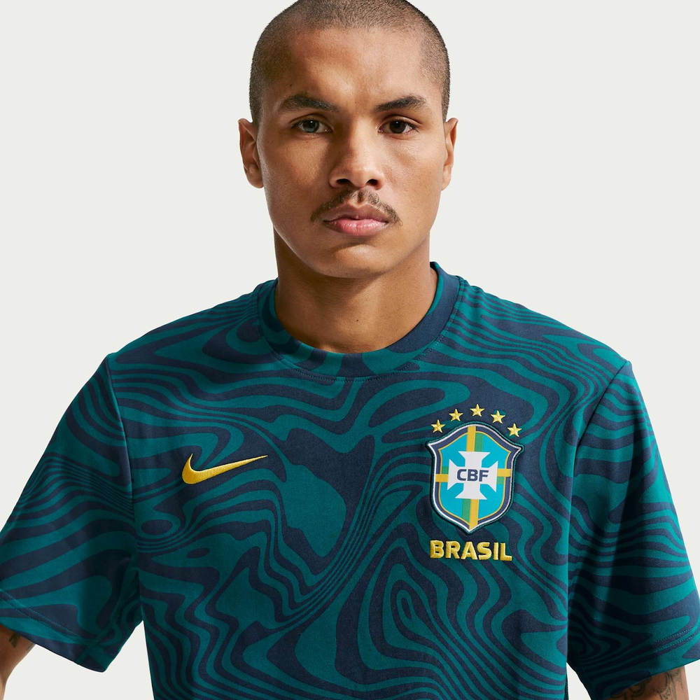 Camiseta Brasil Dri-FIT Nike Primary Masculina Camiseta Brasil Dri-FIT Nike Primary Masculina