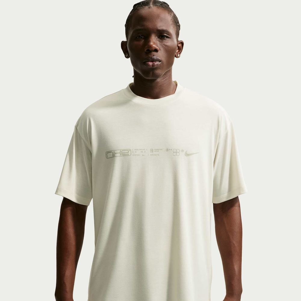 Camiseta Dri-FIT Nike Disrupt Masculina Camiseta Dri-FIT Nike Disrupt Masculina