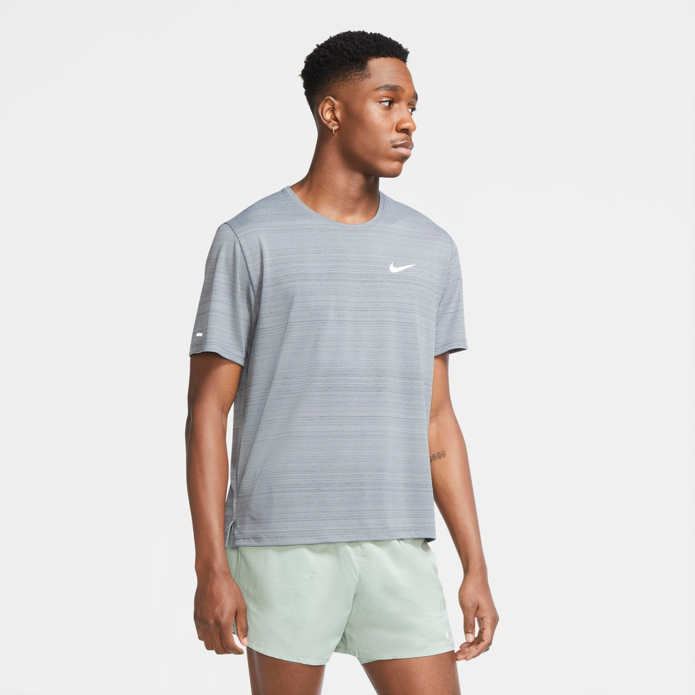 Camiseta Nike Dri-FIT Miler Top Masculina Camiseta Nike Dri-FIT Miler Top Masculina