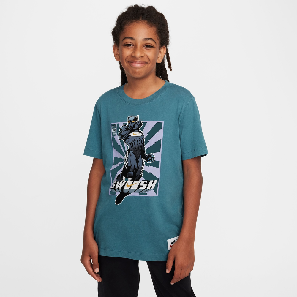 Camiseta Nike Sportswear IYKYK Hero Infantil Camiseta Nike Sportswear IYKYK Hero Infantil