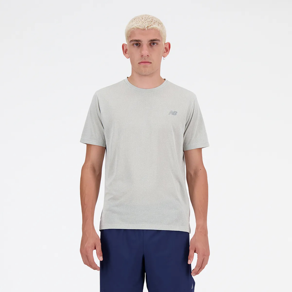 Camisa New Balance Atlhetics Run Cinza Camisa New Balance Atlhetics Run Cinza