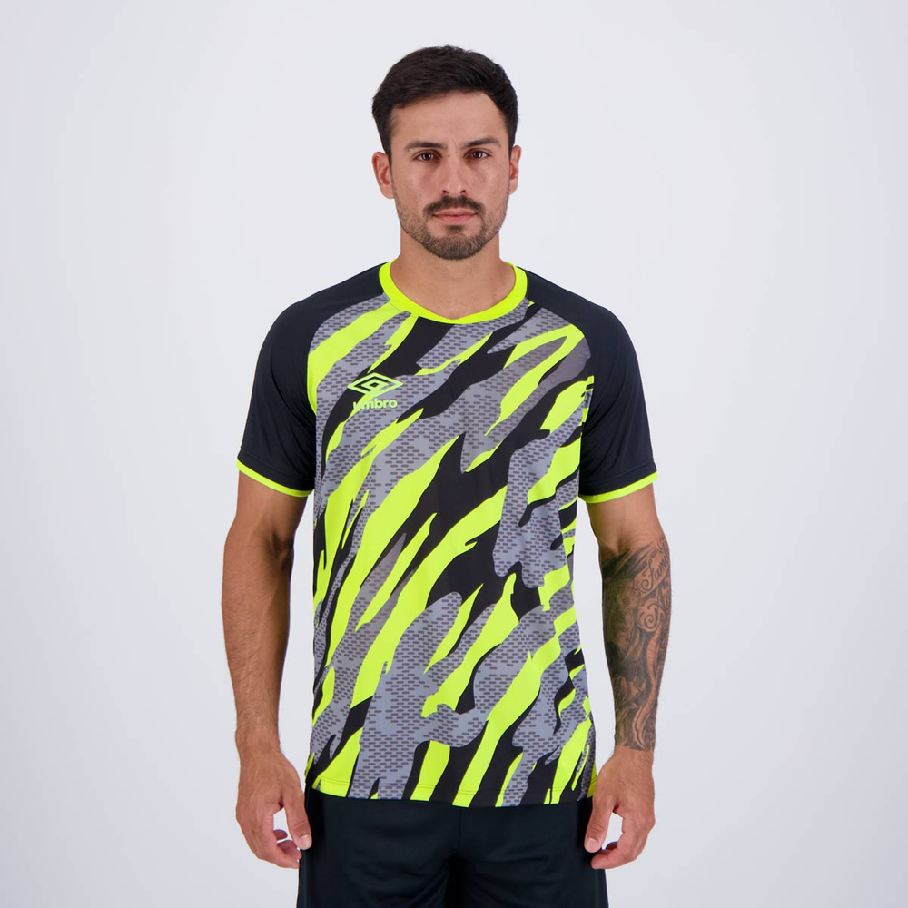 Camisa Umbro Artillery Preto e Verde Camisa Umbro Artillery Preto e Verde