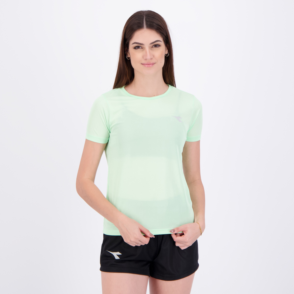 Camiseta Diadora Logo Feminina Verde Camiseta Diadora Logo Feminina Verde