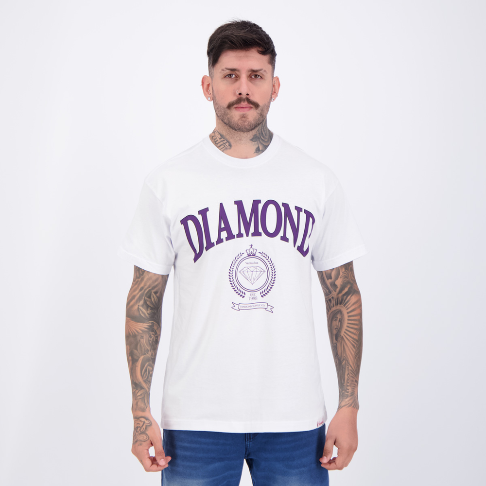 Camiseta Diamond College Crest Branca Camiseta Diamond College Crest Branca