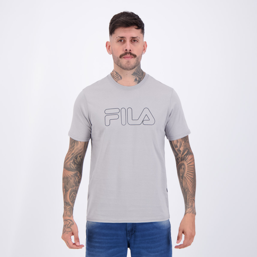Camiseta Fila Regular Letter Outline Cinza Camiseta Fila Regular Letter Outline Cinza