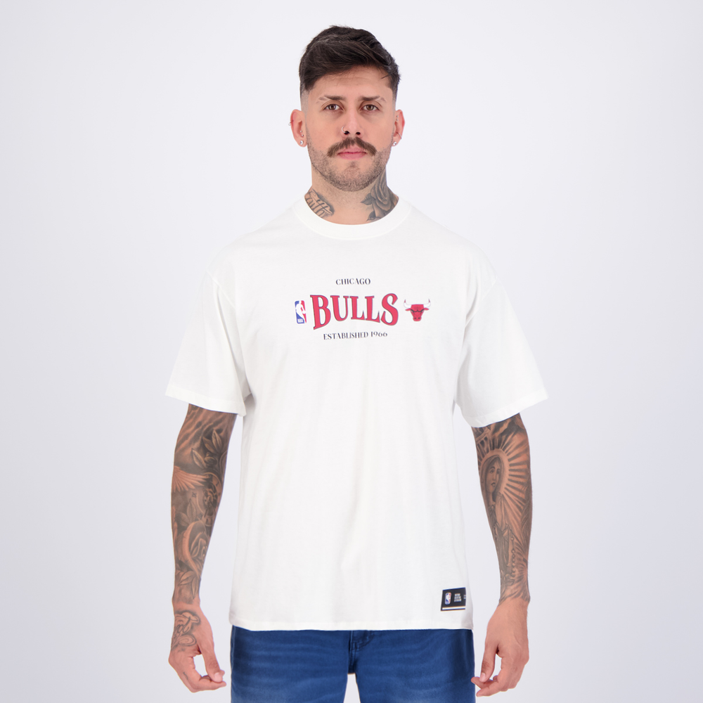Camiseta NBA Chicago Bulls Oversized Class Off White Camiseta NBA Chicago Bulls Oversized Class Off White