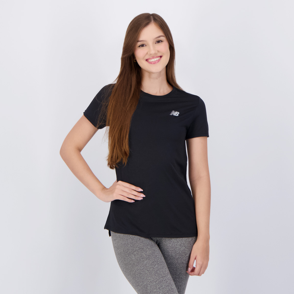 Camiseta New Balance Sport Essentials Feminina Preta Camiseta New Balance Sport Essentials Feminina Preta