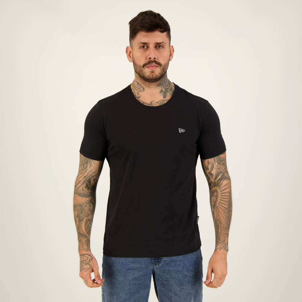 Camiseta New Era Performance NE Branded Preta