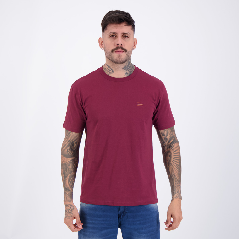 Camiseta Nicoboco Grace Bordô Camiseta Nicoboco Grace Bordô