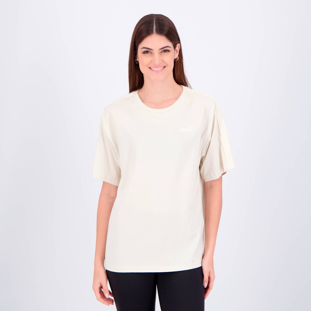 Camiseta Puma ESS Tape Relaxed Feminina Off White Camiseta Puma ESS Tape Relaxed Feminina Off White