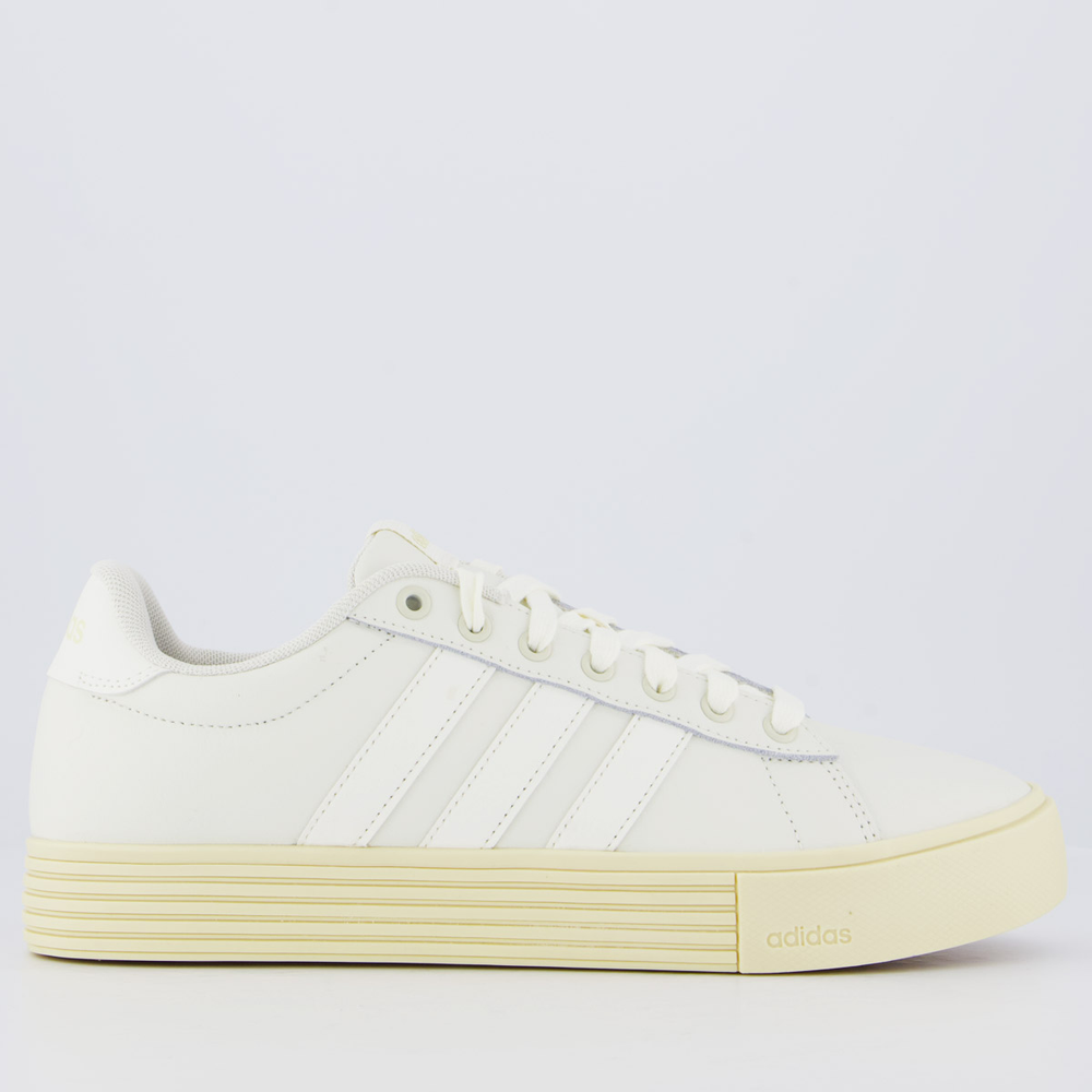 Tênis Adidas Daily 4.0 Branco e Bege Tênis Adidas Daily 4.0 Branco e Bege