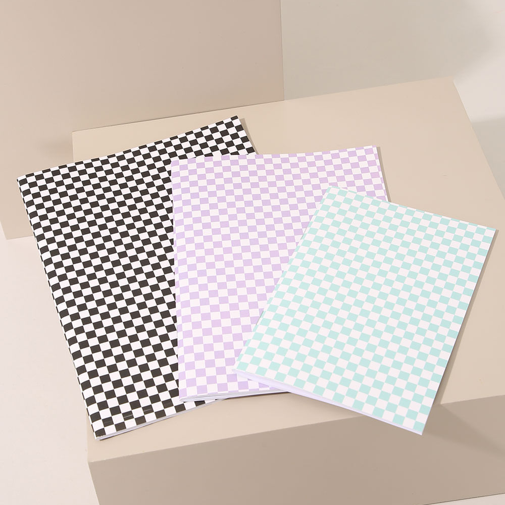 Kit de 3 Cadernos de Papel Estampados Quadriculados Multicor Kit de 3 Cadernos de Papel Estampados Quadriculados Multicor