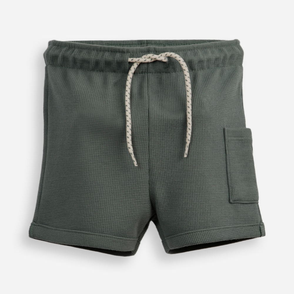 Short infantil texturizado com bolso verde Short infantil texturizado com bolso verde
