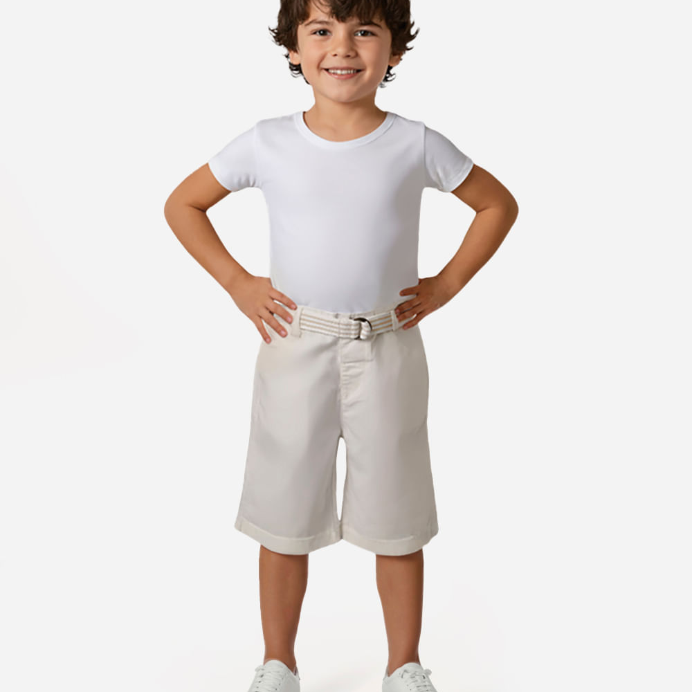 Bermuda infantil de sarja com cinto branca Bermuda infantil de sarja com cinto branca