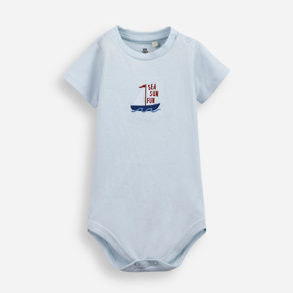 Body baby de algodão bordado barquinho azul Body baby de algodão bordado barquinho azul