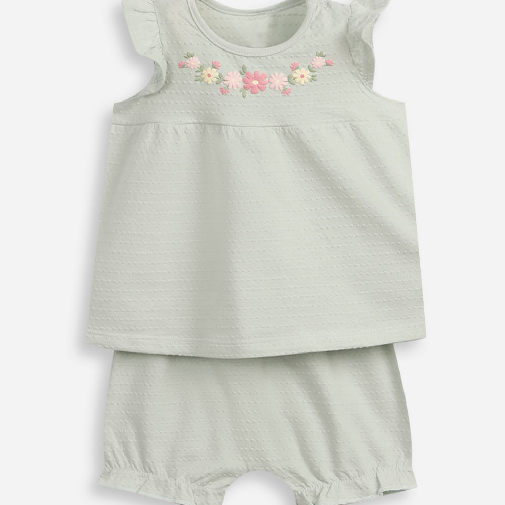 Conjunto curto infantil texturizado floral verde Conjunto curto infantil texturizado floral verde