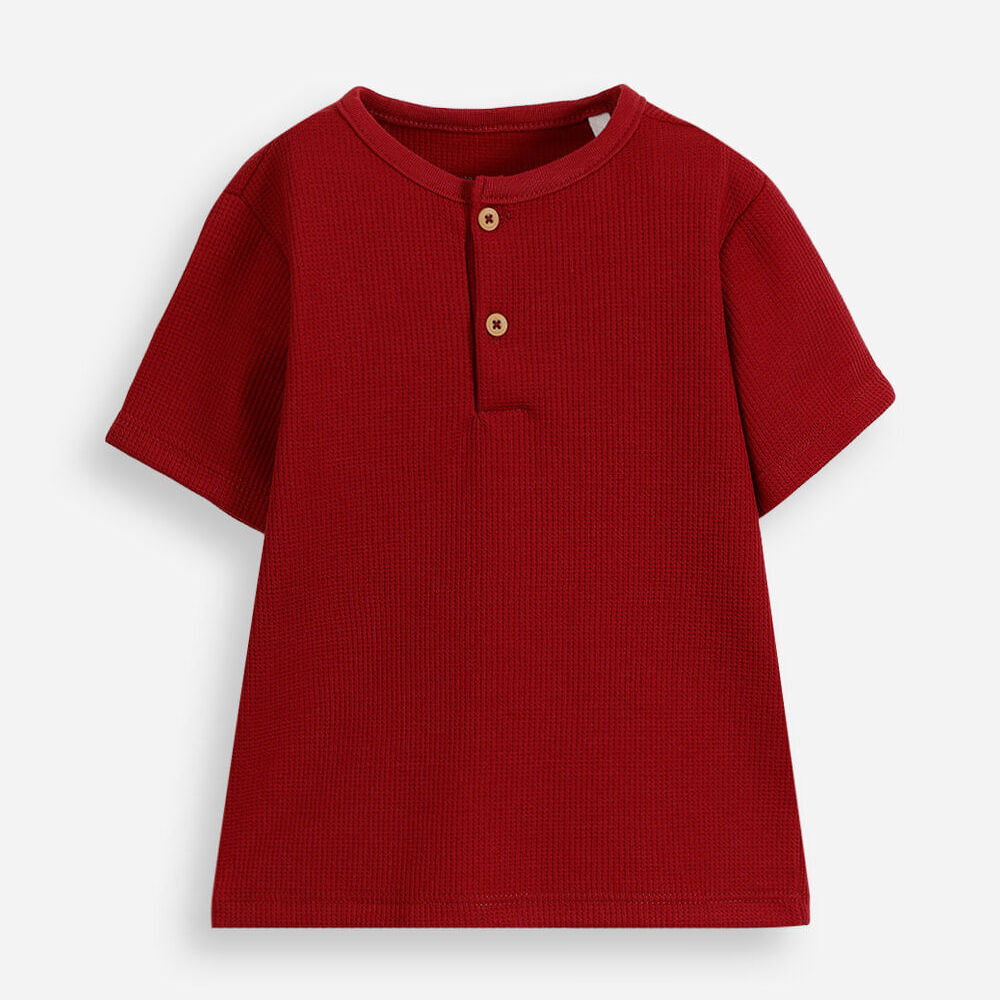 Camiseta infantil com botões texturizada vermelha Camiseta infantil com botões texturizada vermelha