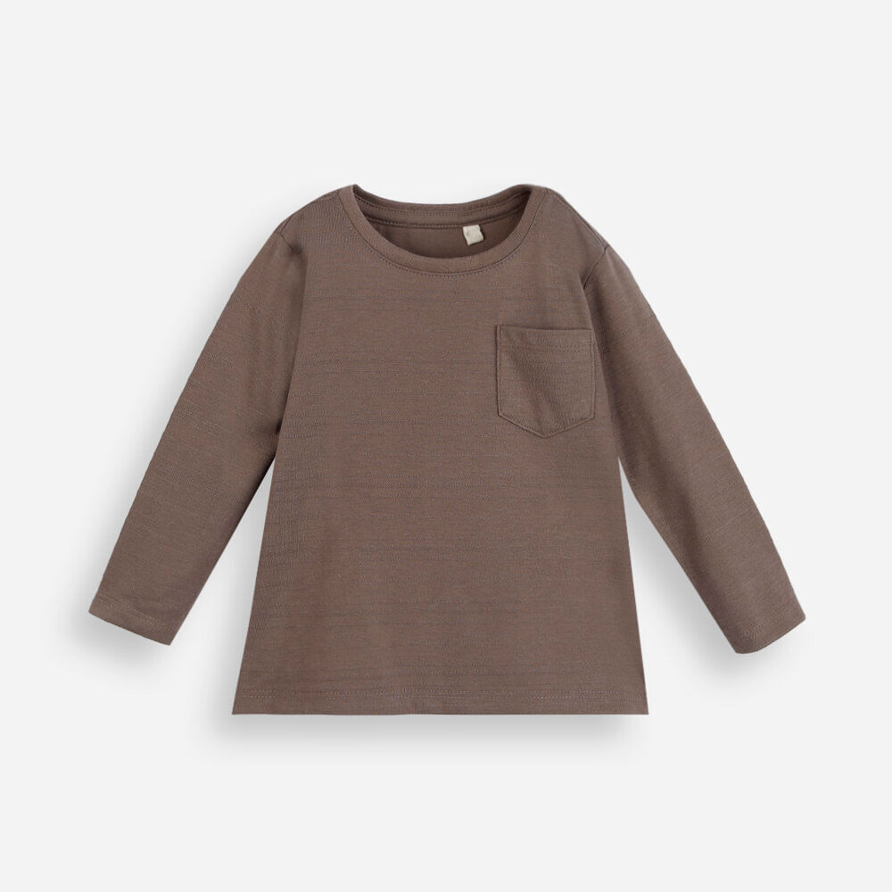 Camiseta infantil com bolso manga longa bege Camiseta infantil com bolso manga longa bege