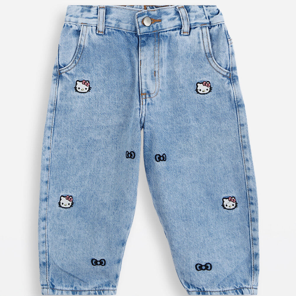 Calça clochard infantil jeans bordado hello kitty azul Calça clochard infantil jeans bordado hello kitty azul