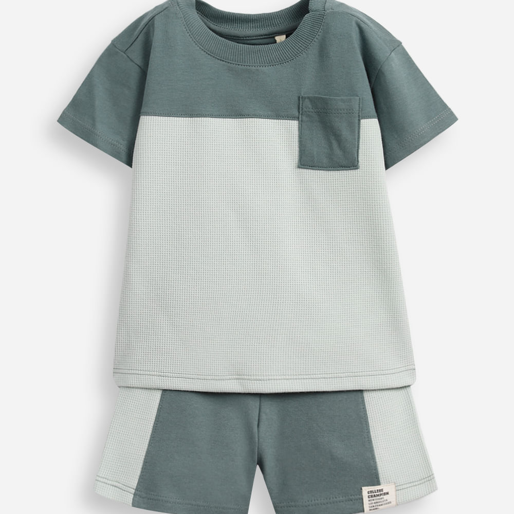Conjunto curto infantil com recorte verde Conjunto curto infantil com recorte verde