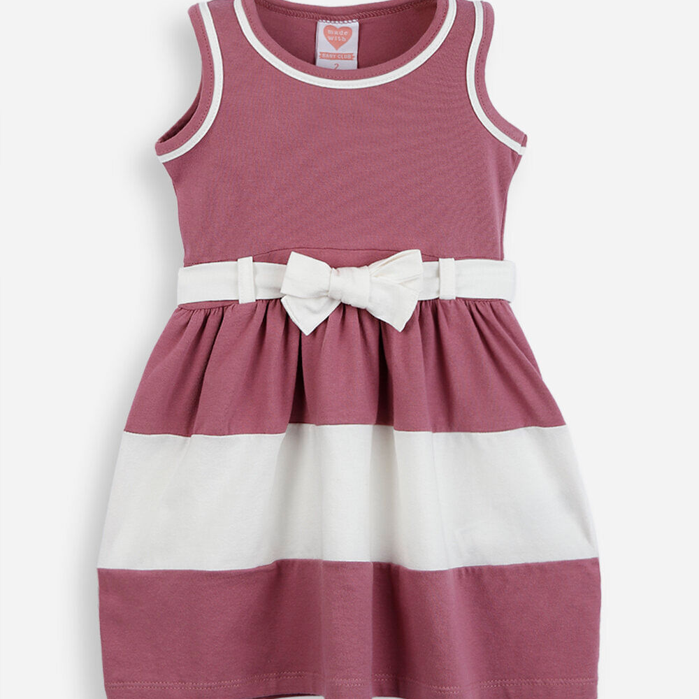 Vestido infantil de algodão com recorte e laço vinho Vestido infantil de algodão com recorte e laço vinho