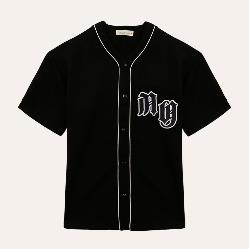Camisa juvenil texturizada com bordado ny preto