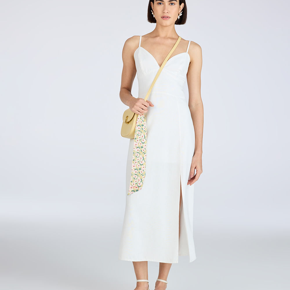 Vestido midi com linho alça fina off white Vestido midi com linho alça fina off white