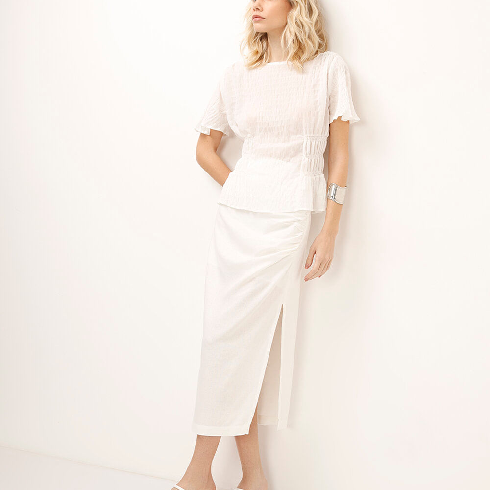 Saia midi franzida com fenda off white Saia midi franzida com fenda off white