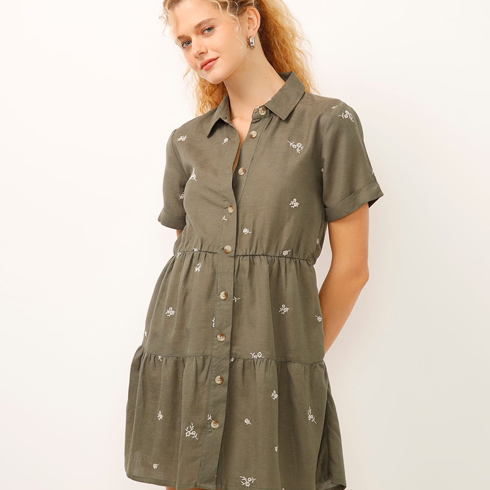 Vestido curto feminino chemise bordado floral verde Vestido curto feminino chemise bordado floral verde