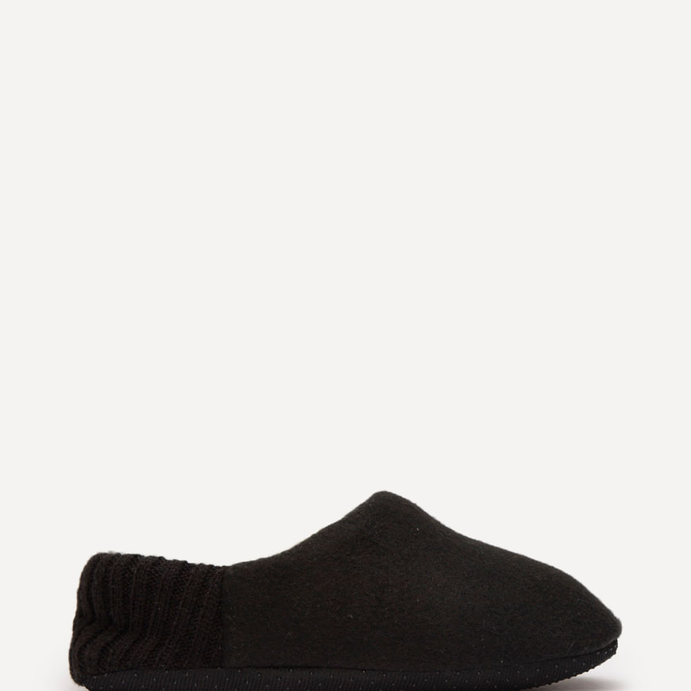 Pantufa pelucia sola antiderrapante preta Pantufa pelucia sola antiderrapante preta