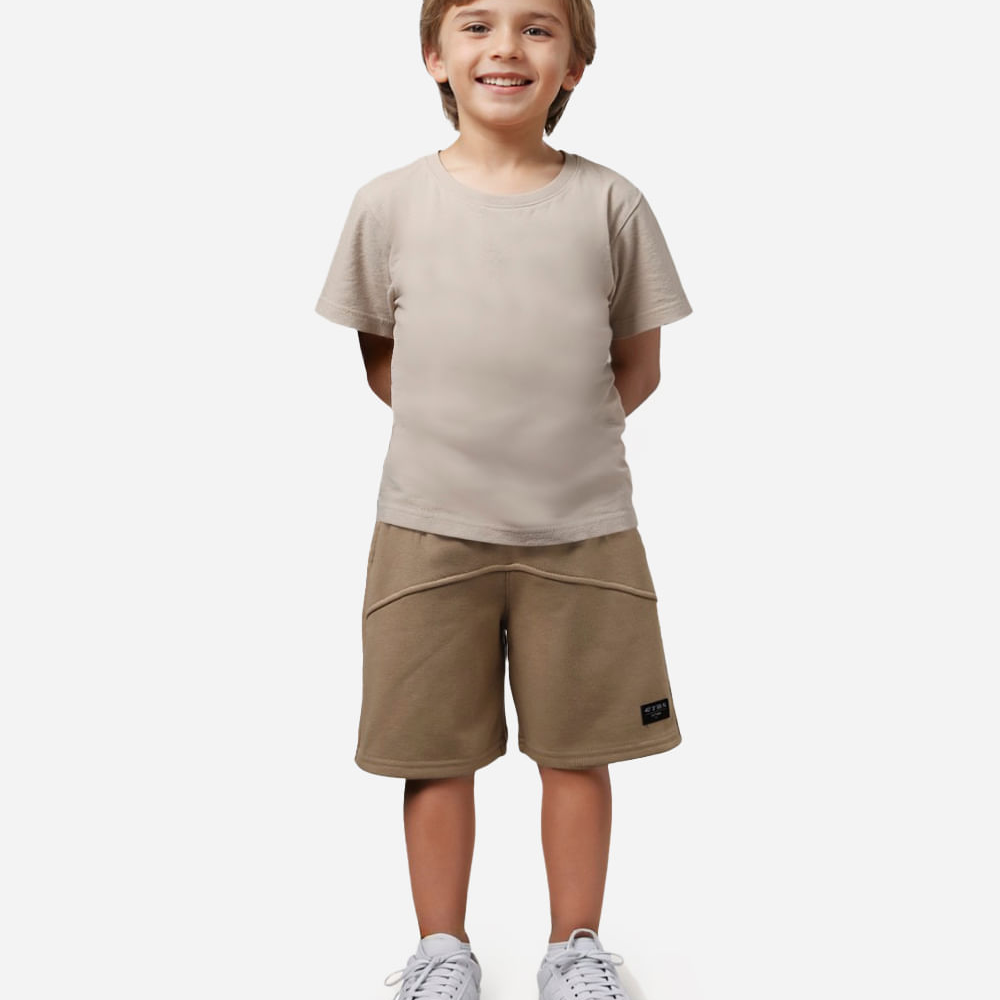 Bermuda de moletom infantil com recorte bege Bermuda de moletom infantil com recorte bege