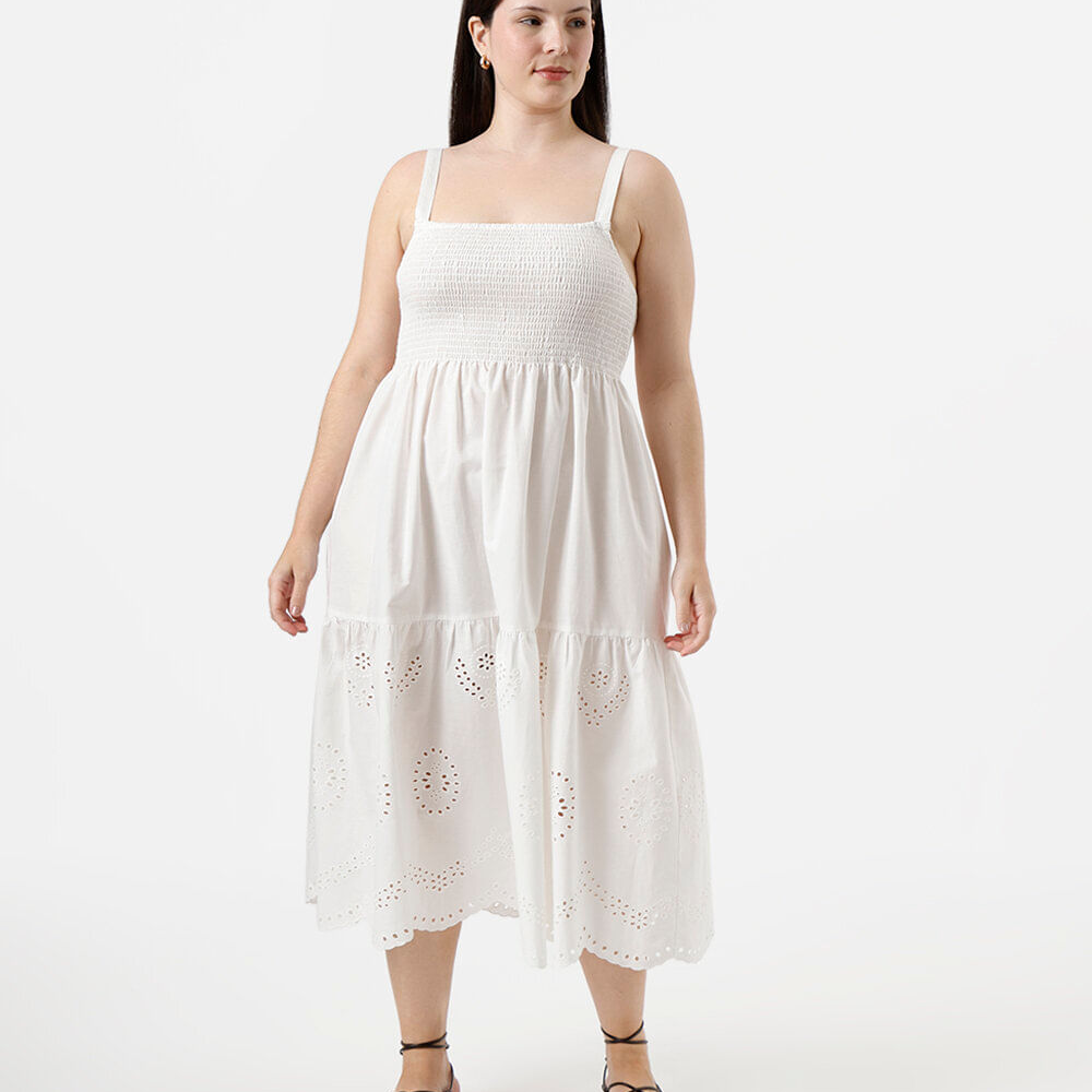 Vestido midi com recortes plus size off white Vestido midi com recortes plus size off white