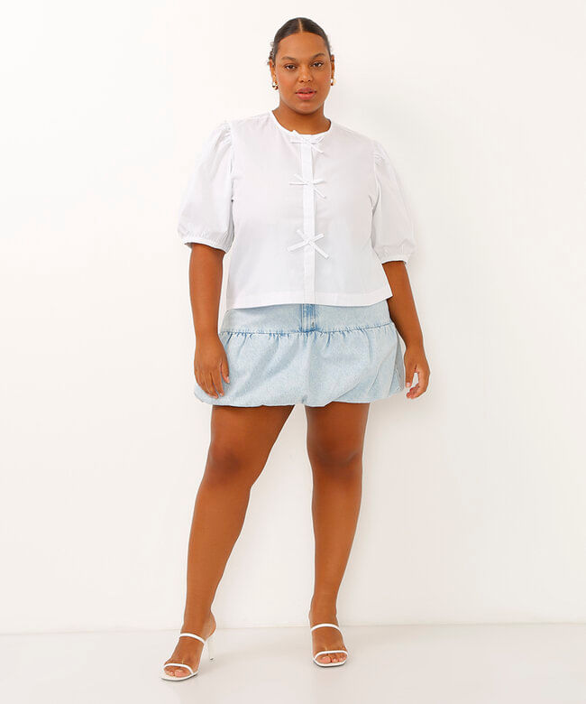 Saia curta balonê jeans cintura alta plus size azul Saia curta balonê jeans cintura alta plus size azul