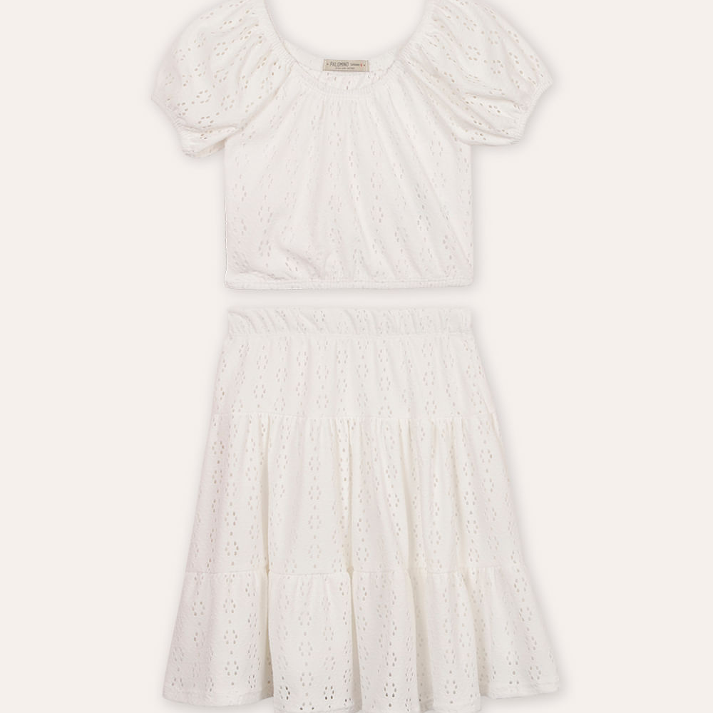 Conjunto infantil de laise off white Conjunto infantil de laise off white