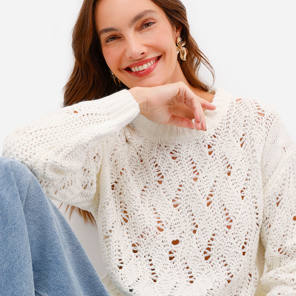 Suéter feminino de tricot texturizado off white Suéter feminino de tricot texturizado off white