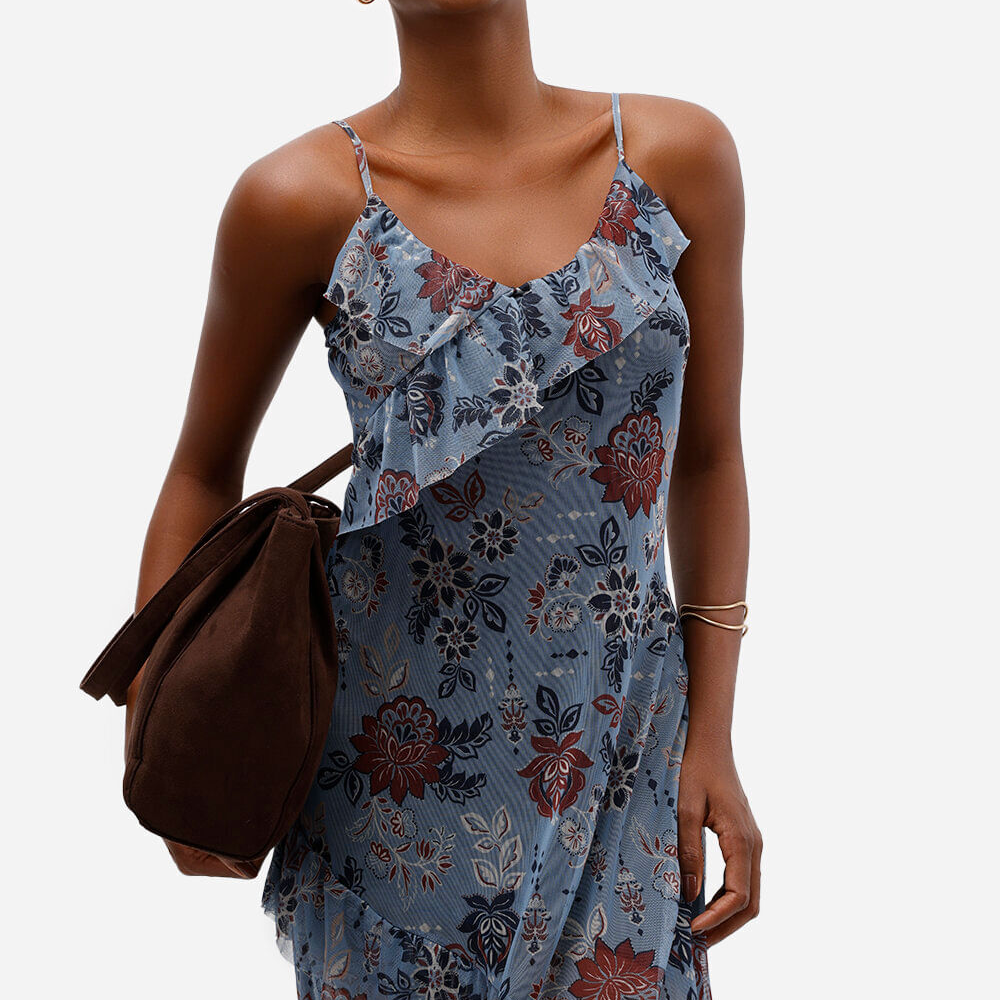 Vestido midi feminino de tule alça fina com babados floral azul Vestido midi feminino de tule alça fina com babados floral azul